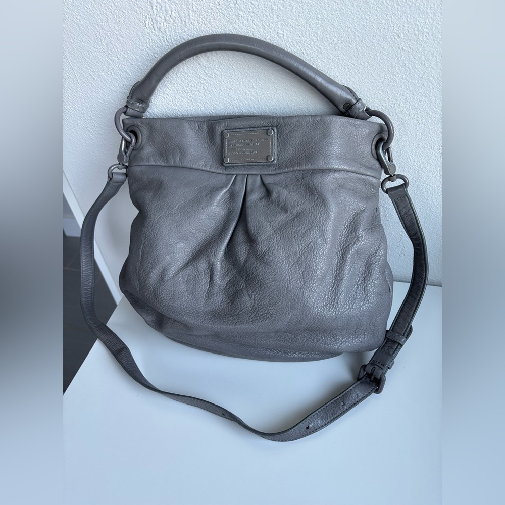 Marc by Marc Jacobs Gray Leather Shoulder Bag